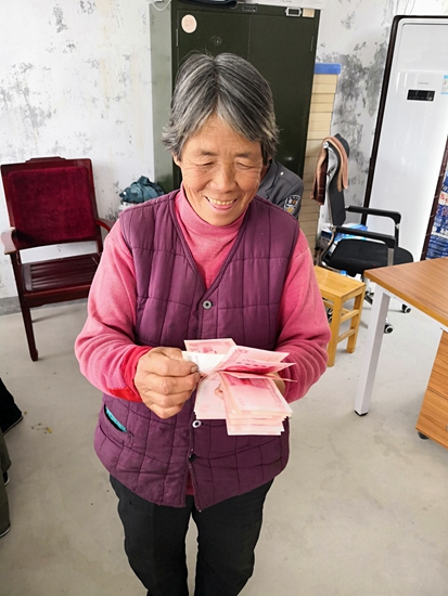 春认一棵树 秋收一份福 山东by体育果树采摘权认领活动圆满结束